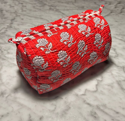 Quilted Toiletry & Makeup Bag - Waterproof Interior, 3-Size Options - Model: Red Floral