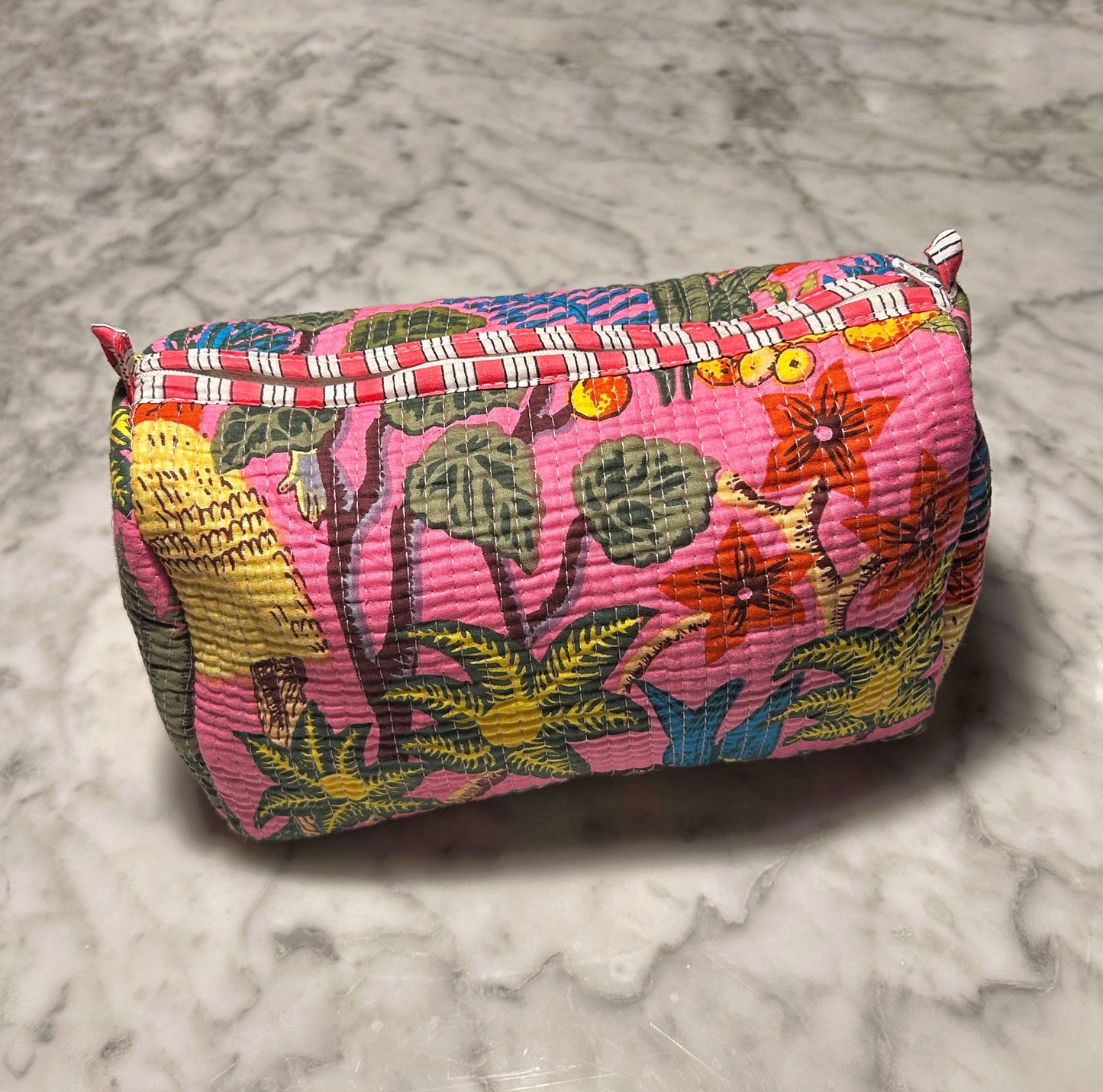 Unique Quilted Toiletry & Makeup Bag – Waterproof Interior, 3-Size Options, Model: Pink Jungle