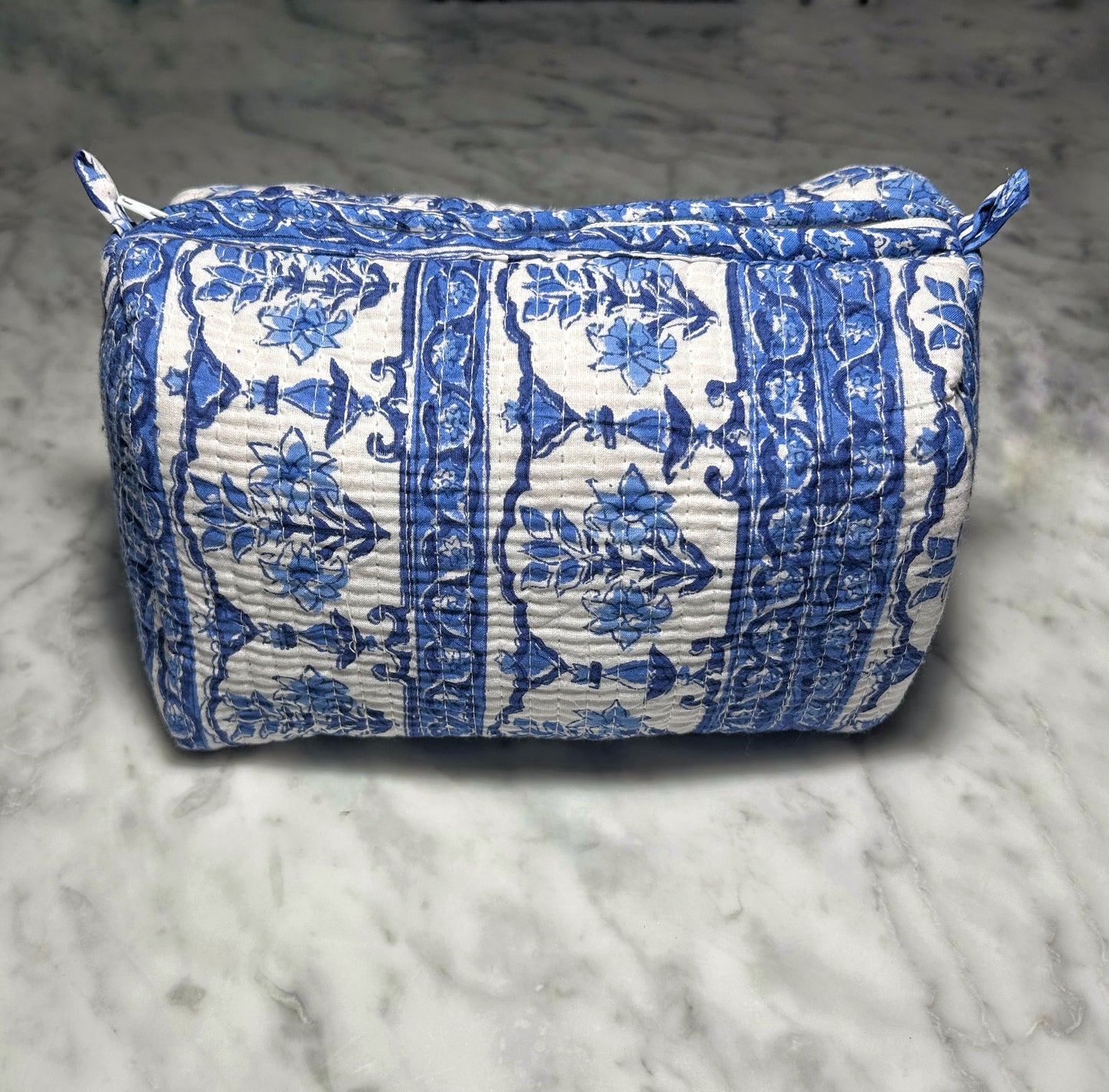 Unique Quilted Toiletry & Makeup Bag – Waterproof Interior, 3-Size Options, Model: Blu Floral