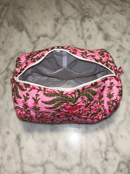 Quilted Toiletry & Makeup Bag - Waterproof Interior, 3-Size Options - Model: Pink Floral